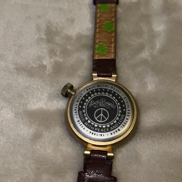 🍀🍀🍀 Vintage Women LUCKY BRAND  Watch & Earring Set🍀🍀😅 - Picture 5 of 8